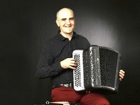 Accordeoniste Yannick LEYBROS